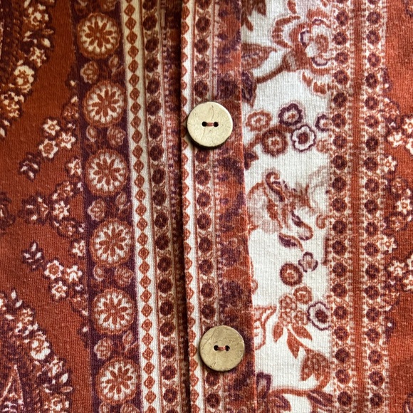 Floral Paisley Women's Blouse - Terracotta and Cream - Picture 3 of 3